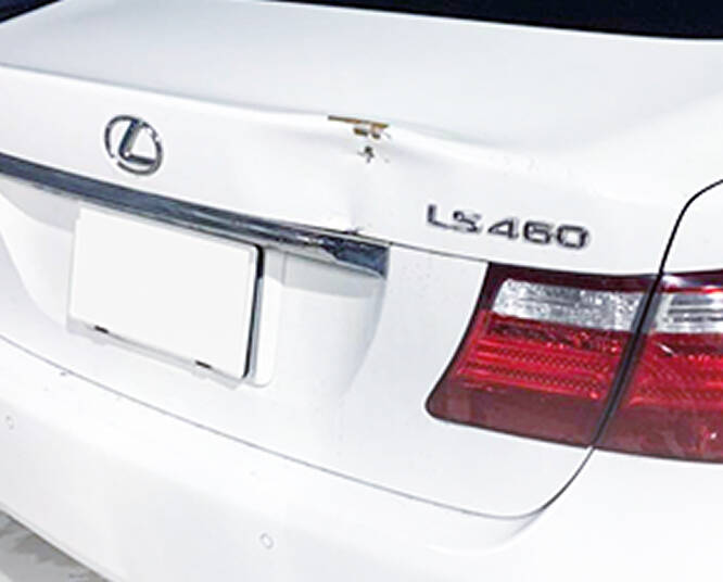 ディーラー見積もり30万円のところ、当店なら10万円DOWN!20万円で直せます!